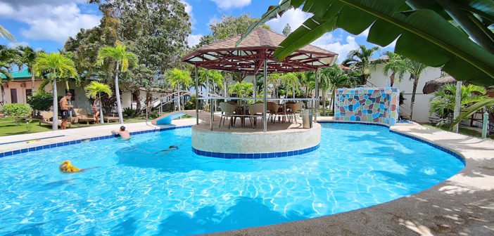 Island Style Swimming Pool Area